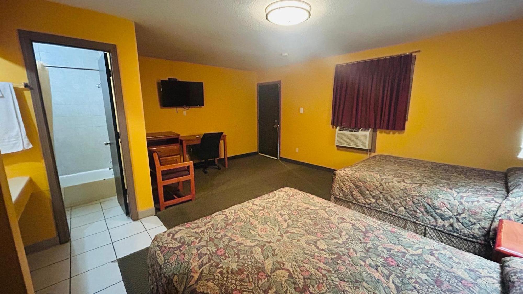 Relax Inn By Oyo Sulphur Hwy 90 Exterior photo