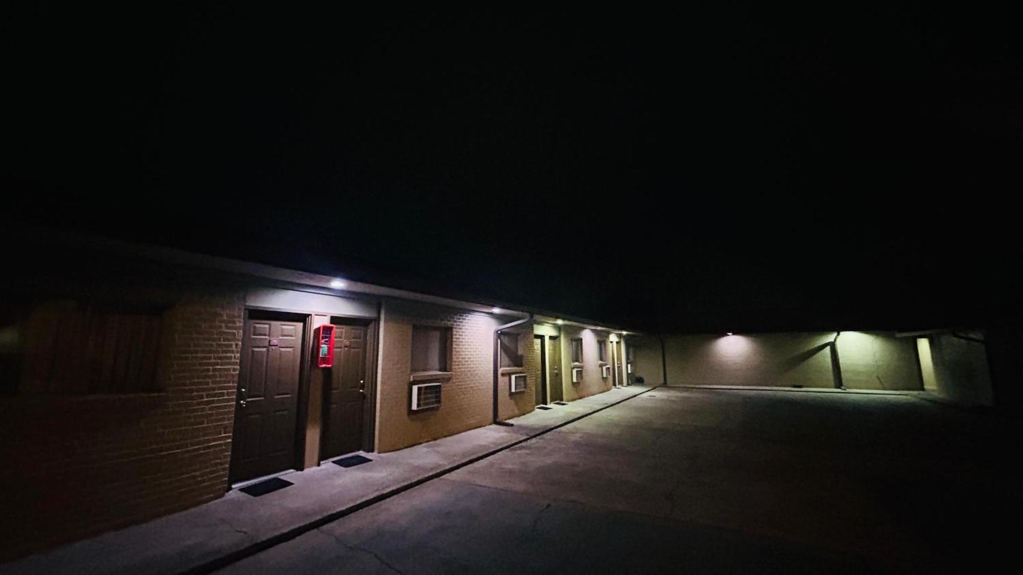 Relax Inn By Oyo Sulphur Hwy 90 Exterior photo